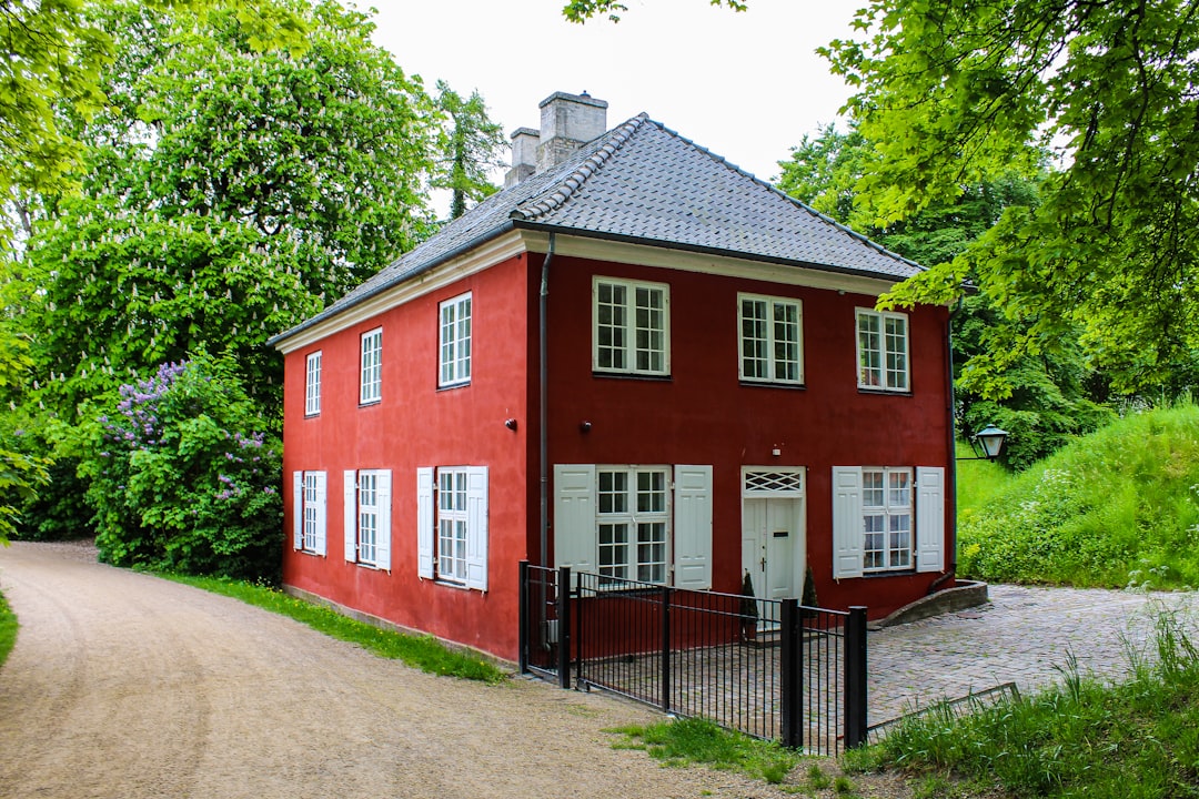 Skandinavischer Wohnstil: Elegant Wohnen mit nordischem Flair